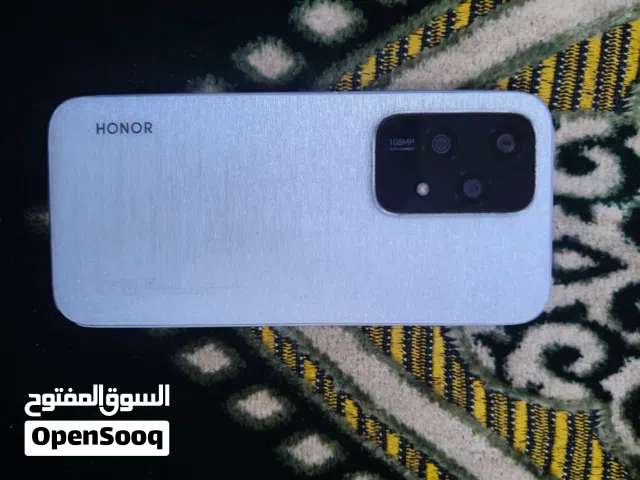 هونور 200 لايت للبيع جيد جدا استعمال بسيط و نضيف مع الشاحن الأصلي و نصيحة لا يفوتك رخيص و أنيق