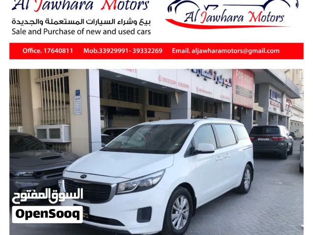 Used Kia Carnival MPV in Central Governorate
