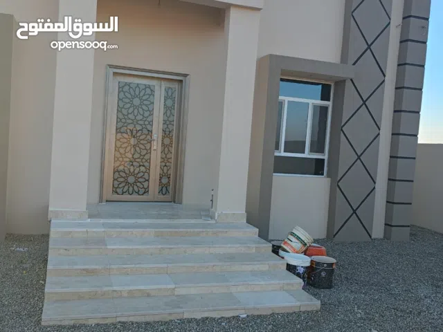 بيت للبيع في ولاية الخابورة مرتفعات البريك بـ 20  الف ريال عماني غير قابل للتفاوض للجادين فقط