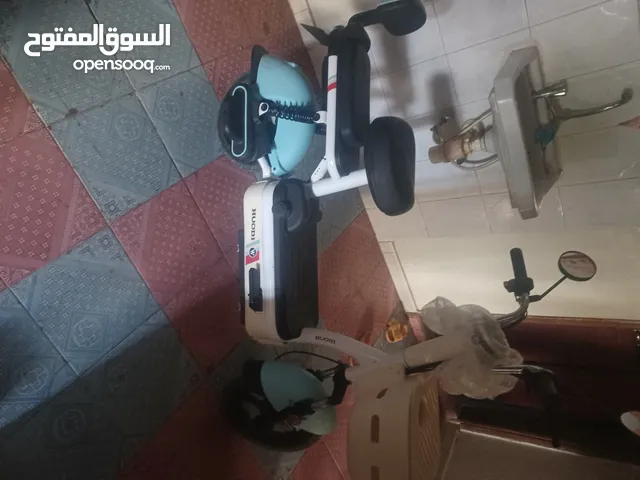 دراجة كهربائية جديده نوع huodi بالقراطيس ماقد تحرك للبيع مستعجل....................