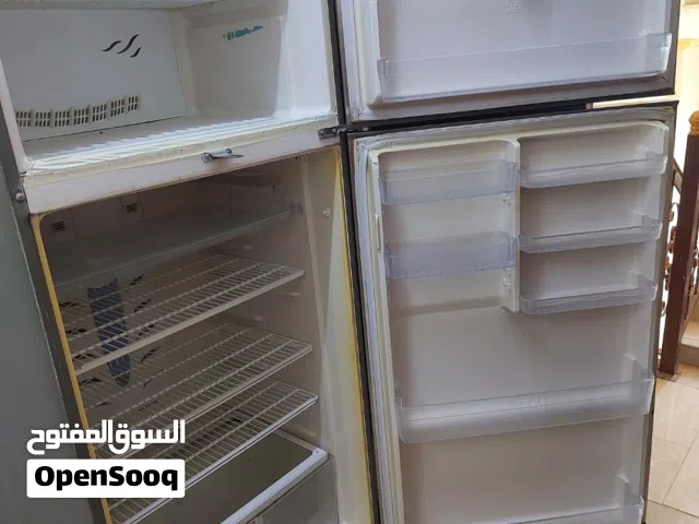 ثلاجة توشيبا كبيرة 700 لتر وسعر مغري ولكن تبردها ضعيف 15 ريال