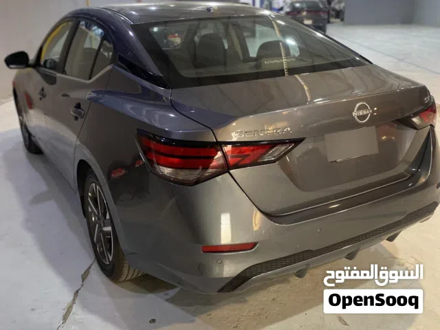 نيسان سنتره اللون رصاصي موديل 2023 حادثها فقط بنيد فقط بدون رقم تترقم جميع المحافظات