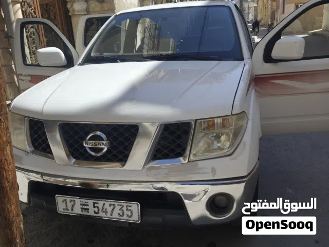 2015, نيسان, نافارا, SE