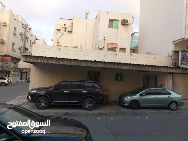 15 m2 More than 6 bedrooms Townhouse for Sale in Southern Governorate Riffa
