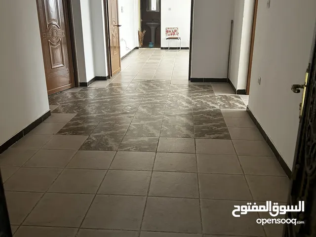1500 m2 5 Bedrooms Villa for Rent in Al Ain Al Markhaniya