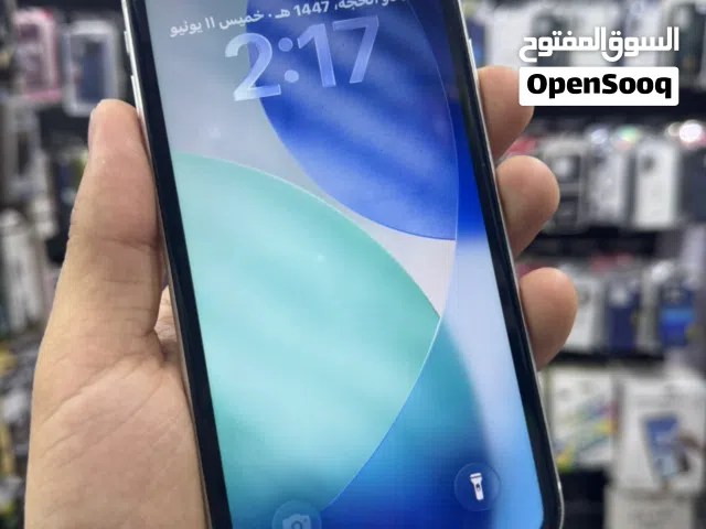 ايفون 11 لون ابيض