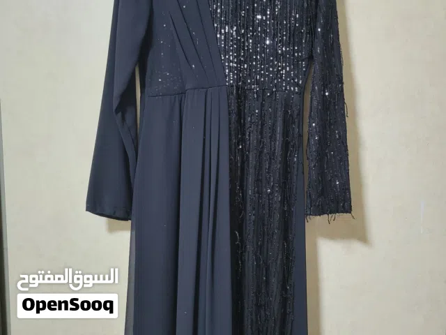 مجموعة فساتين سهره بأسعار رمزيه