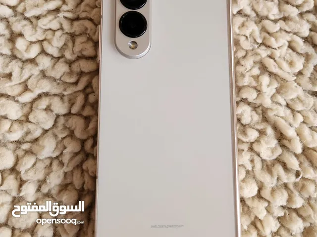 Samsung Galaxy Z Flip4 5G 512 GB in Al Jubail
