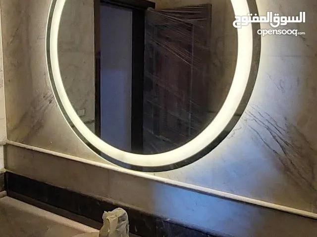 مرآة LED الذكية – إضاءة مميزه جدا ، تشغيل كهرباء، كبسة لمس، قطر 70 سم. متوفرة بإطار ذهبي أو بدون