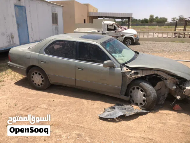 شرا المركبات المعطله 9559و9526 الملغيه والمشطوبه والزاياده عن الحاجه والقديمه والمعدات والسكراب