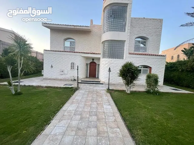 500 m2 More than 6 bedrooms Villa for Rent in Matruh Alamein