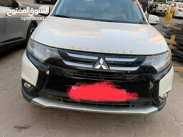 Mitsubishi - Outlander 2017