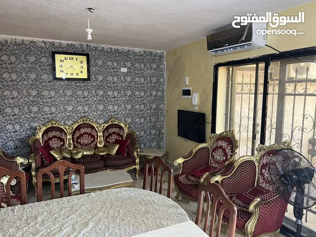 130 m2 3 Bedrooms Apartments for Rent in Zarqa Al Zarqa Al Jadeedeh