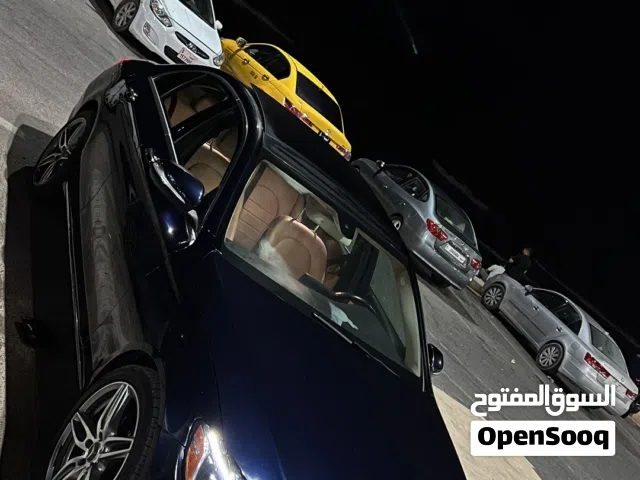 2017 مرسيدس بنز الفئة-C C 300