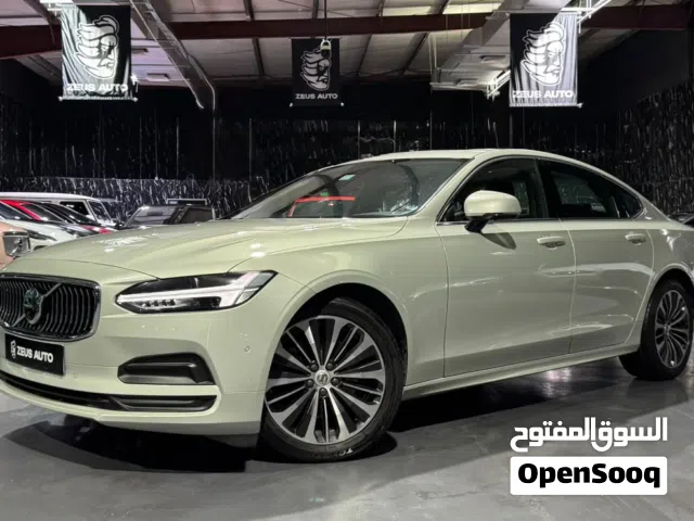 2022 Volvo S 90 B5