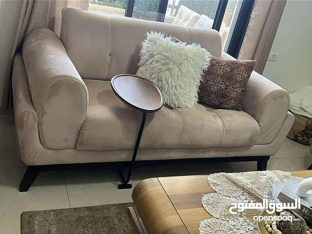 طقم كنب بحالة جديد جدا