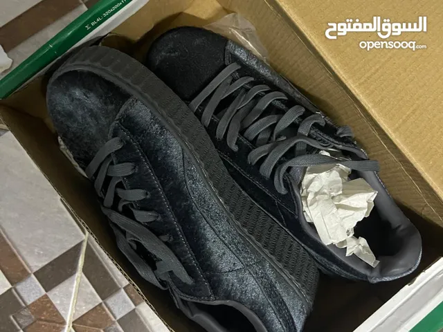 Grey Comfort Shoes in Al Dhahirah
