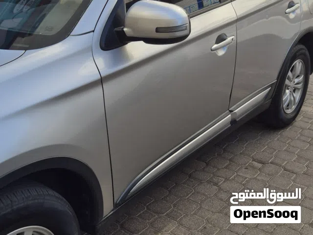Used 2018 Mitsubishi Outlander GLX SUV with Partially Repainted Silver Exterior