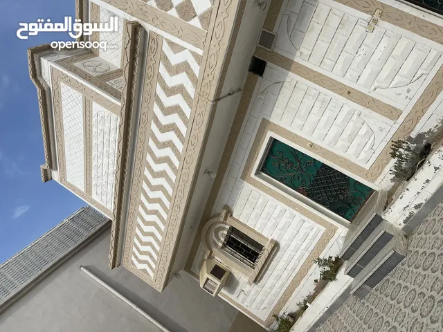 200 m2 1 Bedroom Apartments for Rent in Jeddah Al-Harazat