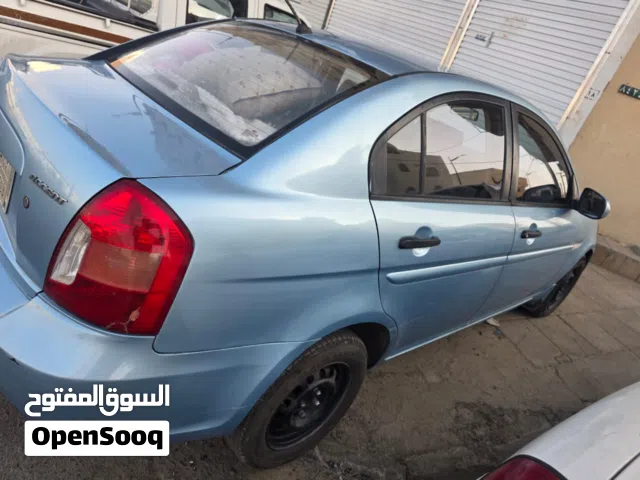 2010 Hyundai Accent Standard