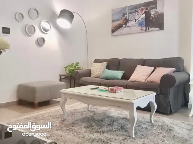 شقة مفروشة للإيجار في الصويفية ( Property 40654 ) سنوي فقط