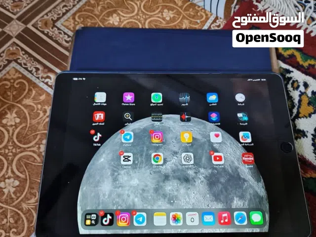 ايباد برو 17 جهاز نضيف ما ناقصه شي