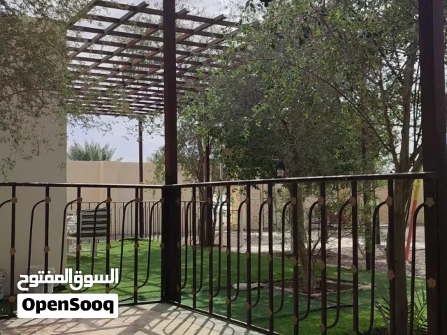 استراحة بادم الحندلي على شارع ادم صلالة