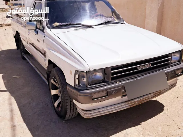 تيوتا 1984 للبيع