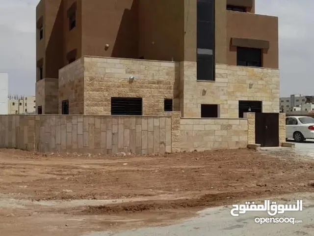180 m2 3 Bedrooms Apartments for Sale in Al Karak Mu'ta