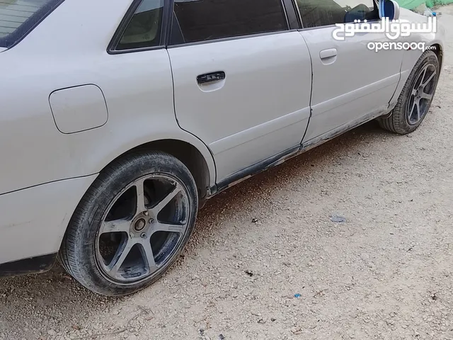 اودي a41996 مقلوية 2001