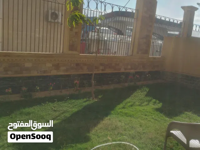 400 m2 4 Bedrooms Villa for Sale in Giza Sheikh Zayed