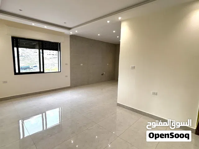 ثالث مع روف في ابو علندا قرب دوار البنزين تشطيب فخم