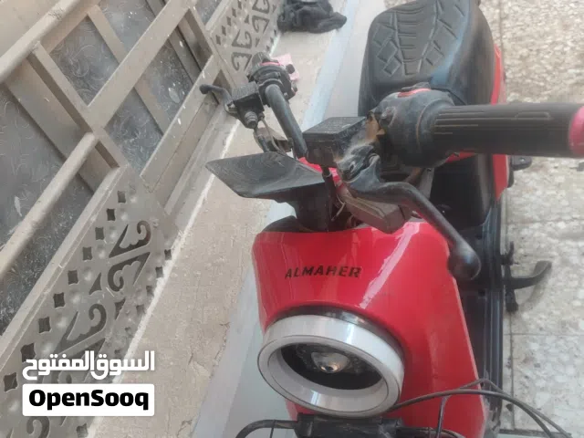 دراجه شحن لللبيع حدديثة جديده مستعمله حدا قليل ونتركة وبطارياته طفت تحتاج بس بطارينات