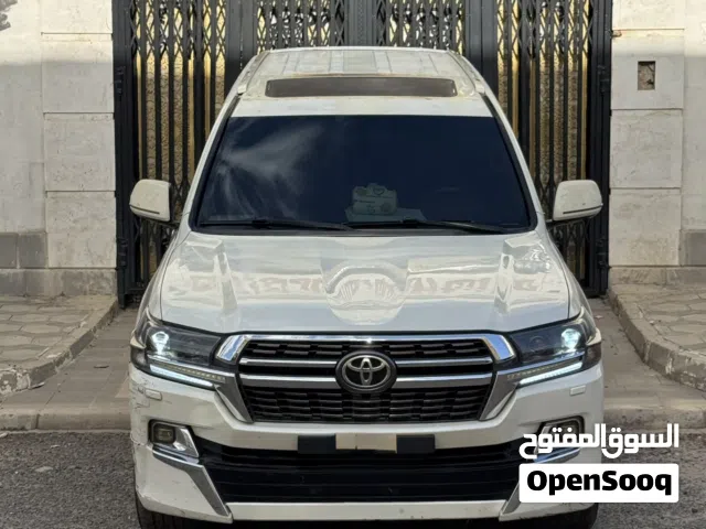 2021 تويوتا لاند كروزر VXR