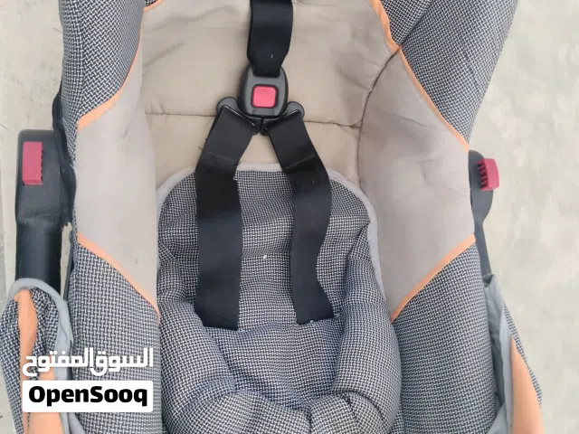 كرسي طفل  / مستعمل