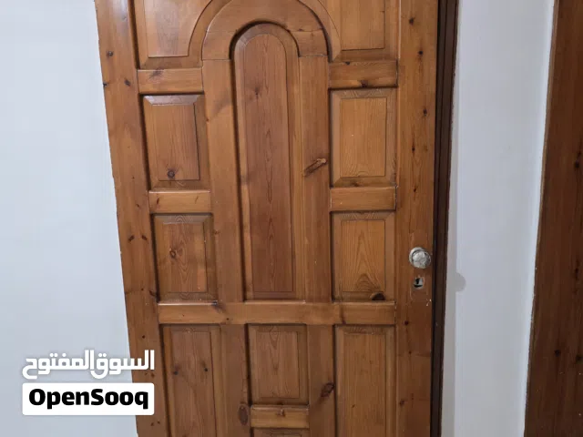 باب خشب برازيلي ثقيل