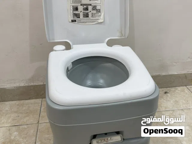 مرحاض بلاستيكى متنقل فك وتركيب مناسب للتخييم والسفر بسعة  20 لتر