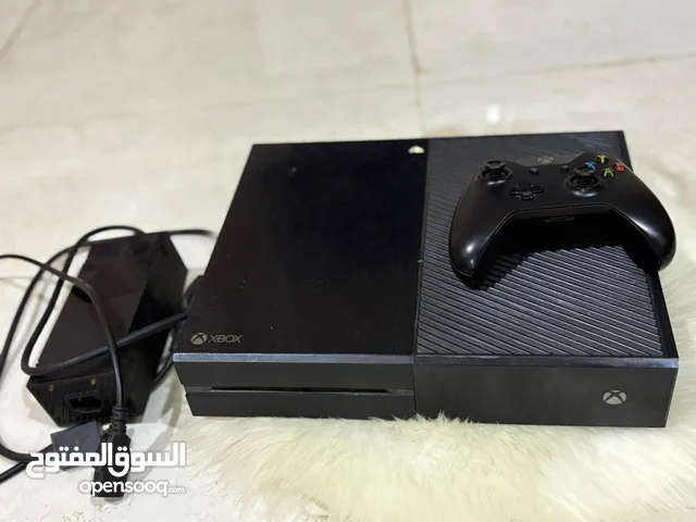اكس بوكس ون مع كامل أغراضه للبيع
