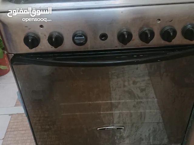 Oven with 4 burner