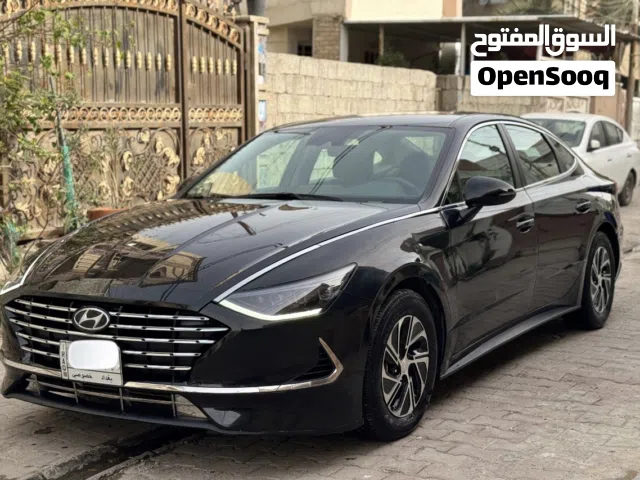 هيونداي سوناتا بلو هايبرد 2023 ماشية 7 الاف فقط حادث قطعه وحدة