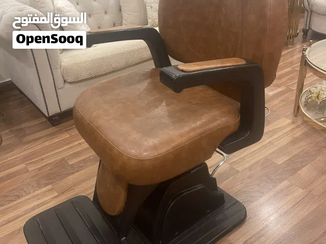 كرسي حلاقة إيطالي بحالة فوق الممتااااازة