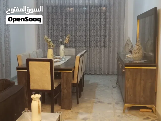 غرفة ضيوف كاملة مع سفرة للبيع