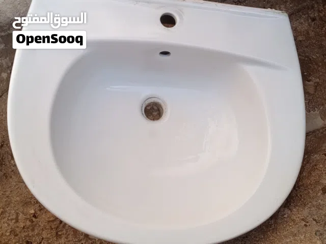 اغراض متعددة للبيع بسعر حررق موجودات في ماركا الحنوبية