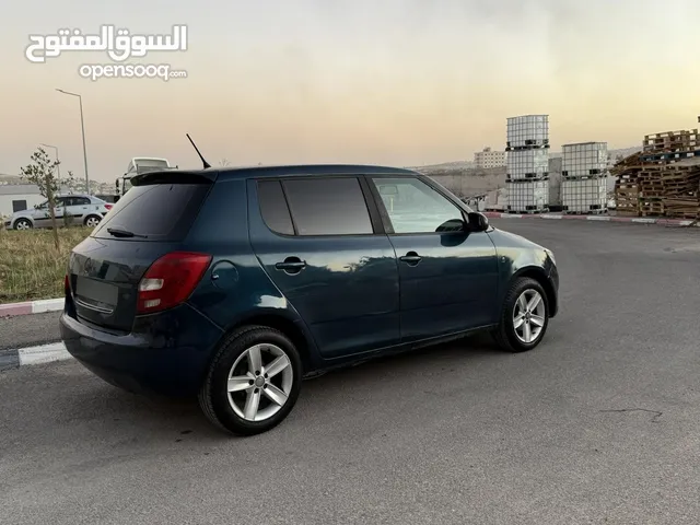 سكودا فابيا 2013 بسعر مميز دفعة 12 وشيكات 2000