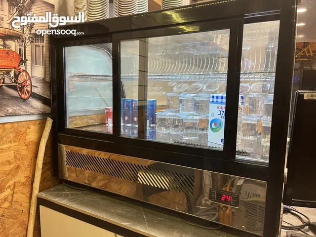 ثلاجة عرض كيك او أشيا اخرى