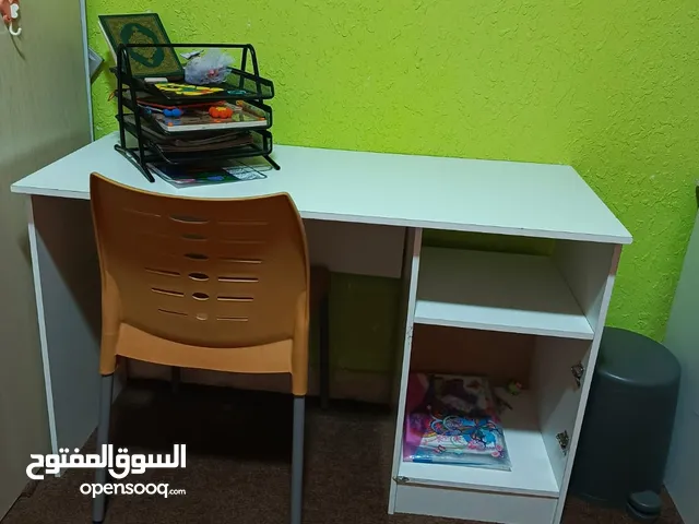 مكتب دراسي للاطفال