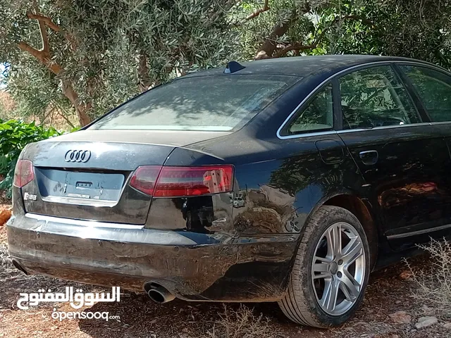 قطع اودي للبيع. جير اوتومات. فيشه مدورة . مطور شغال افحص قبل ما تشتري. قطع داخليه وخارجيه.