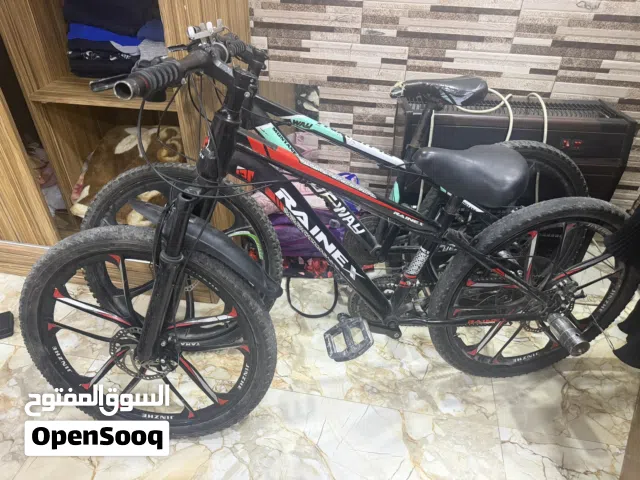 بسكات اثنين جداد مستعملة خفيف