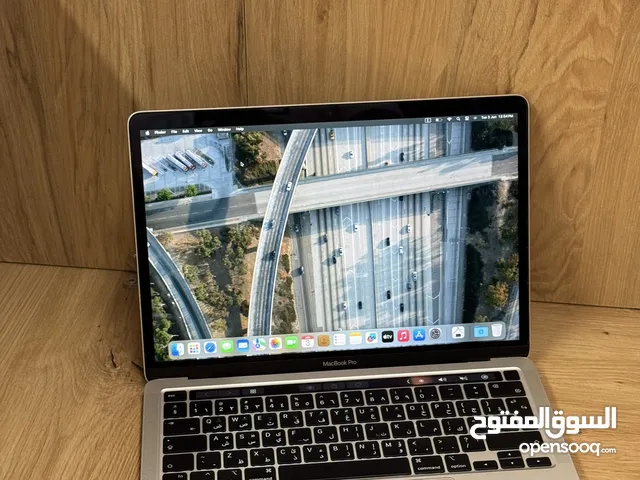 MacBook Pro/ M1-Chip/ 8 RAM/ 512 SSD