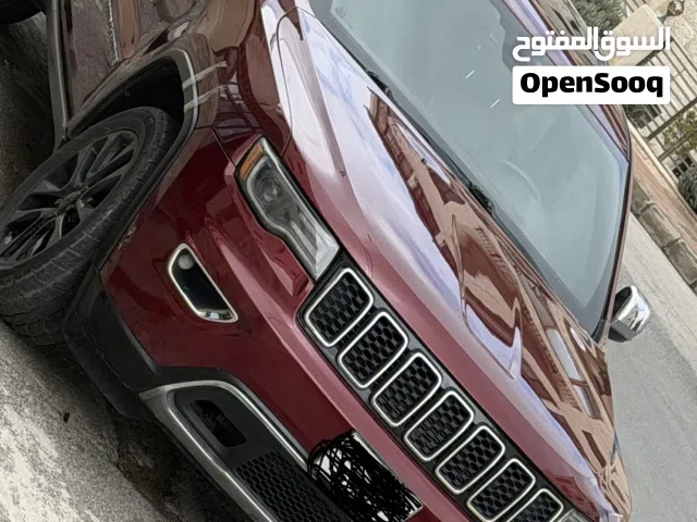 2017 جيب جراند شيروكى Limited